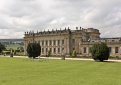 Palác Chatsworth se nachází 241 km severně od Londýna